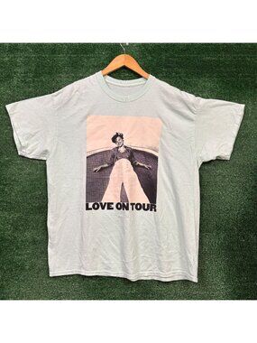 Harry Styles Love on Tour T-Shirt Size Extra Large